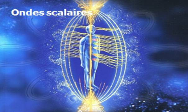 Silhouette humaine lumineuse dans un champ d'énergie en forme d'œuf, avec l'inscription « Ondes scalaires »